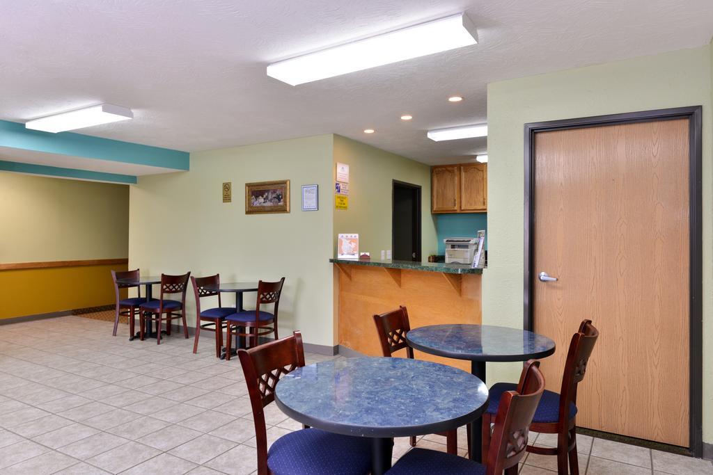 Americas Best Value Inn - Seymour Buitenkant foto