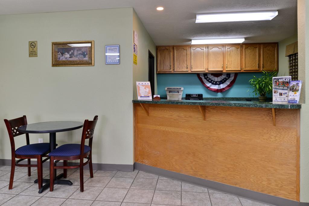 Americas Best Value Inn - Seymour Buitenkant foto